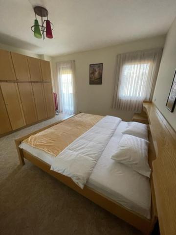 Evendum Central Apartment 1 Tirana Exterior photo